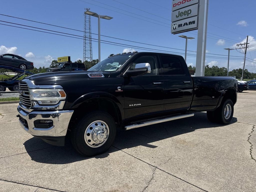 2022 RAM Ram 3500 Laramie Crew Cab 4x4 8' Box