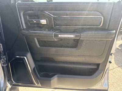 2022 RAM Ram 3500 Limited Crew Cab 4x4 8' Box