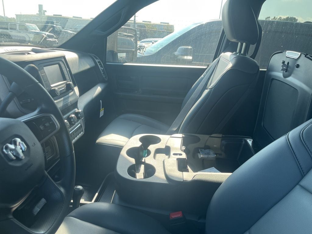 2024 RAM 3500 Chassis Tradesman/SLT/Laramie/Limited