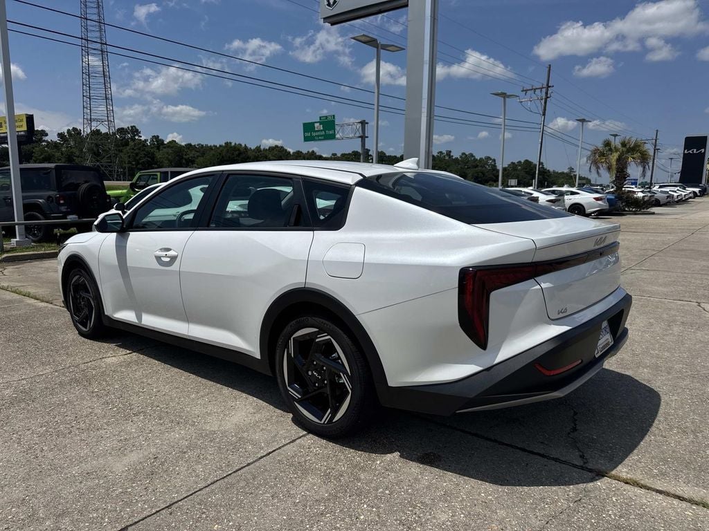 2026 Kia K4 EX