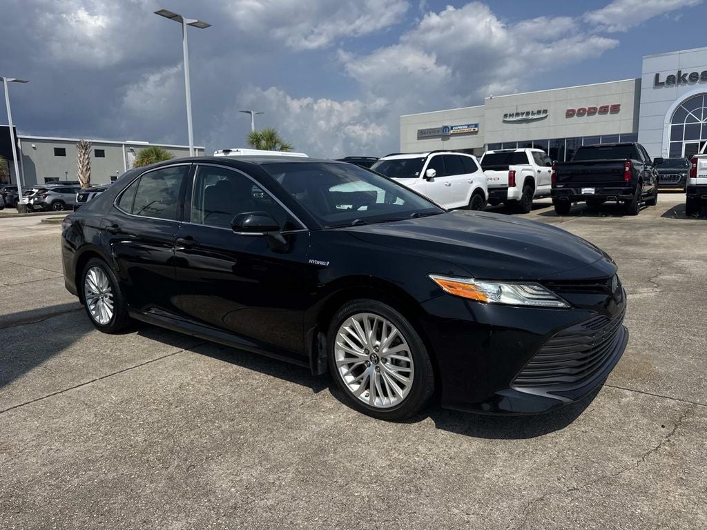 2018 Toyota Camry Hybrid XLE