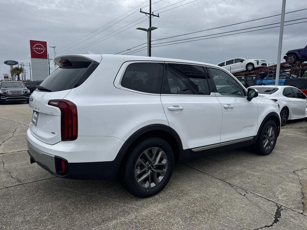 2023 Kia Telluride LX