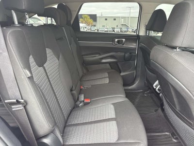 2025 Kia Sorento LX