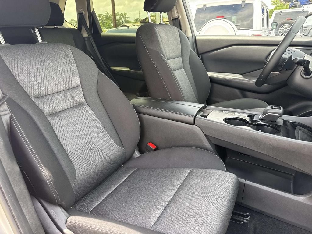 2025 Nissan Rogue SV FWD