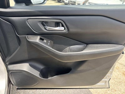 2025 Nissan Rogue SV FWD