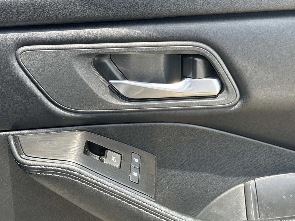 2025 Nissan Rogue SV FWD