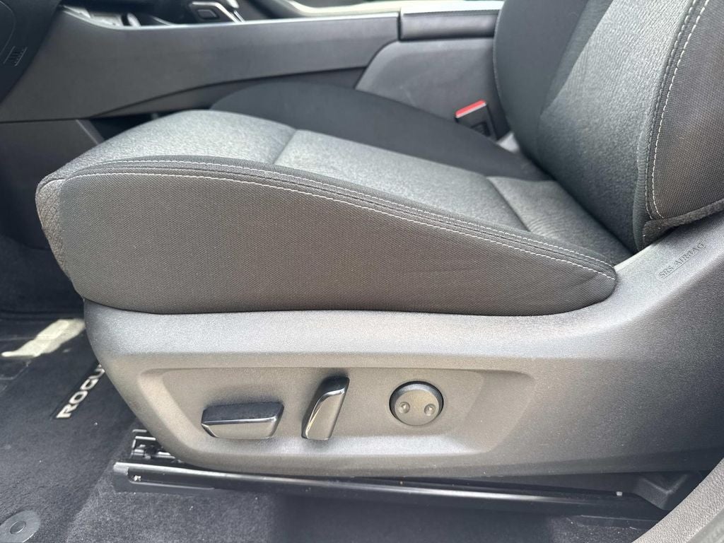 2025 Nissan Rogue SV FWD