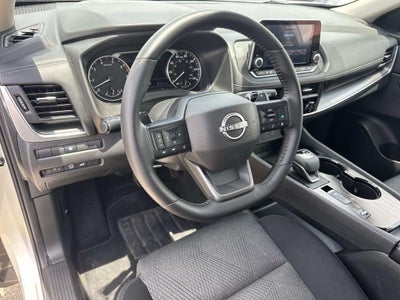 2025 Nissan Rogue SV FWD