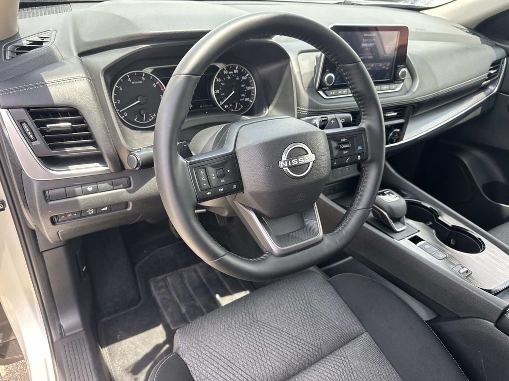 2025 Nissan Rogue SV FWD