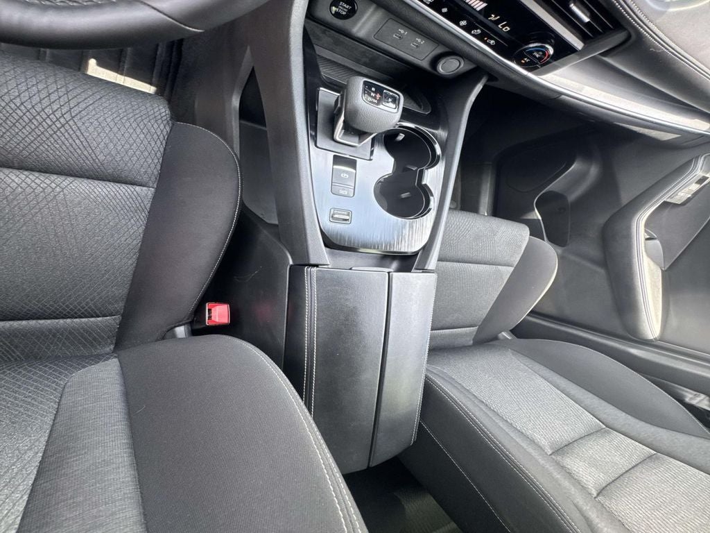 2025 Nissan Rogue SV FWD