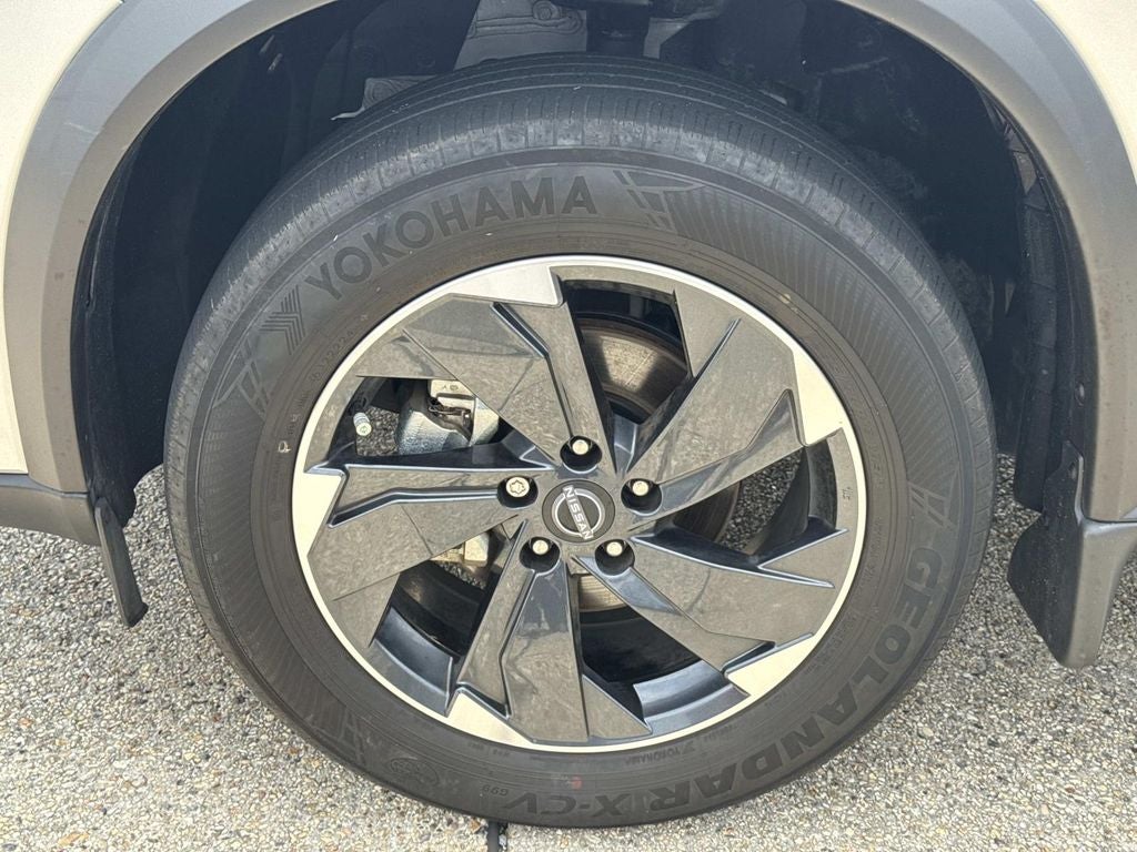 2025 Nissan Rogue SV FWD