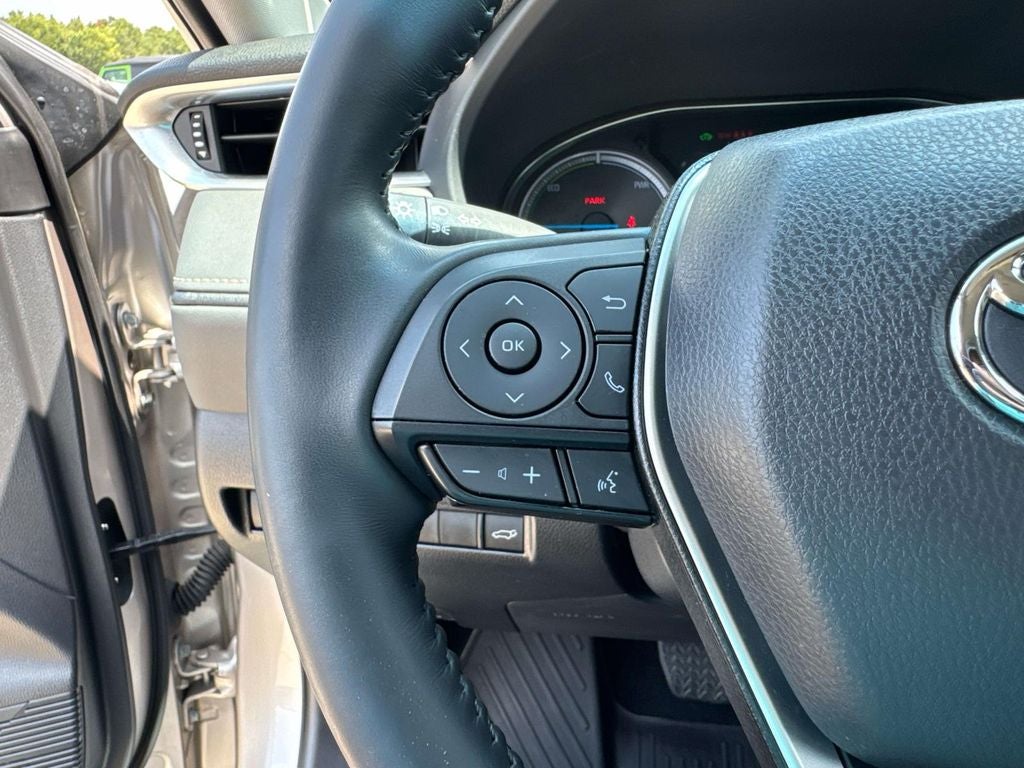 2023 Toyota Venza LE