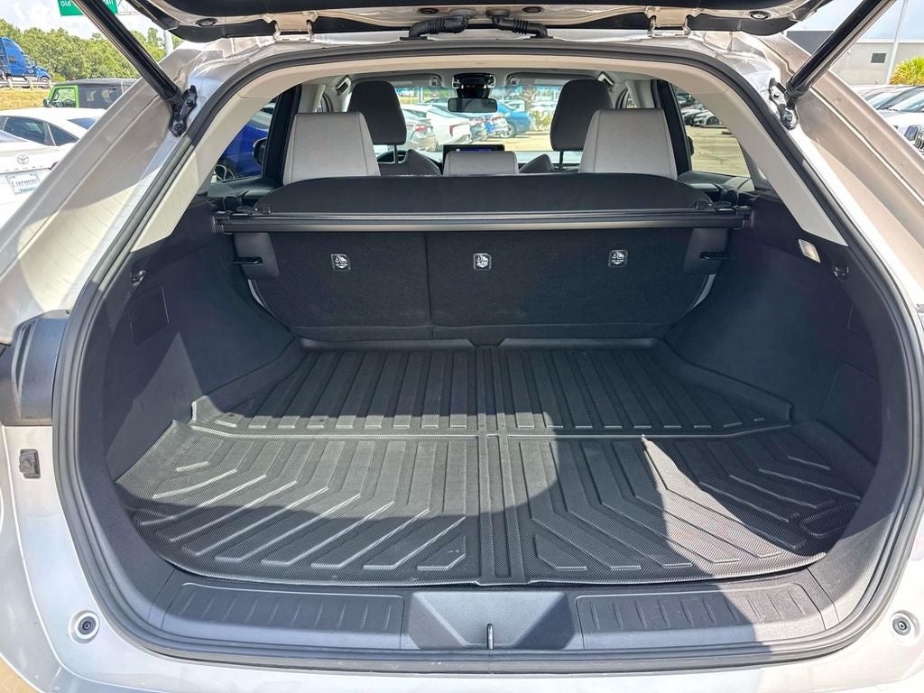 2023 Toyota Venza LE