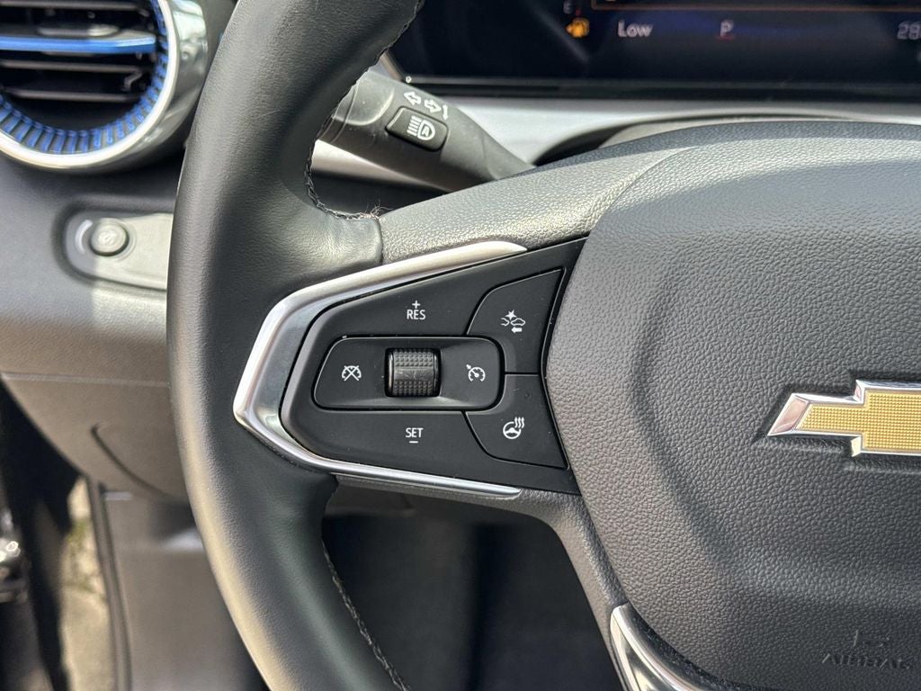 2025 Chevrolet Trax FWD LT
