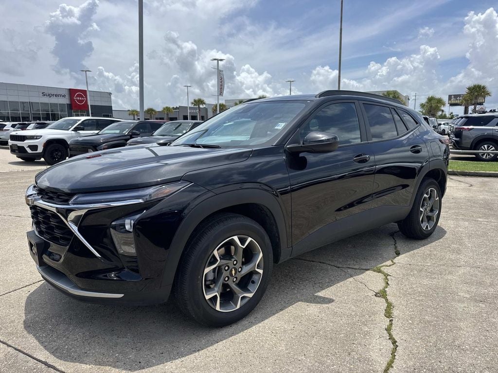 2025 Chevrolet Trax FWD LT