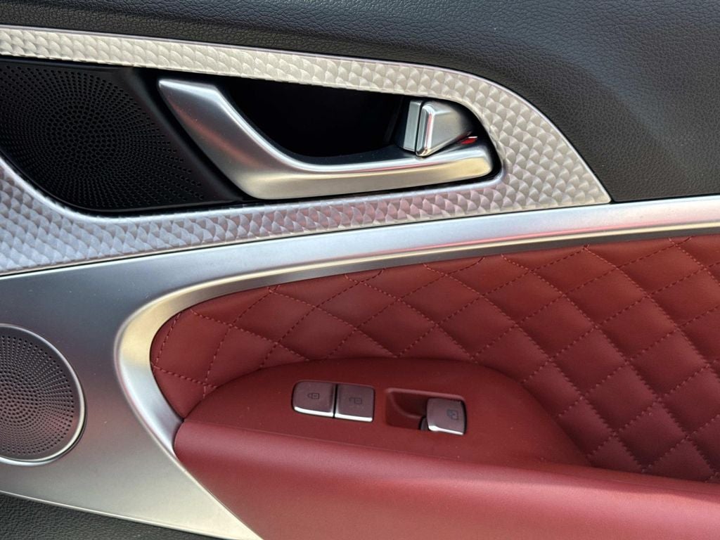 2023 Genesis G70 3.3T RWD
