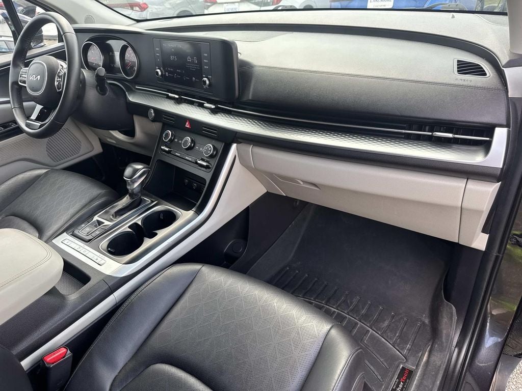 2023 Kia Carnival LX Seat Package