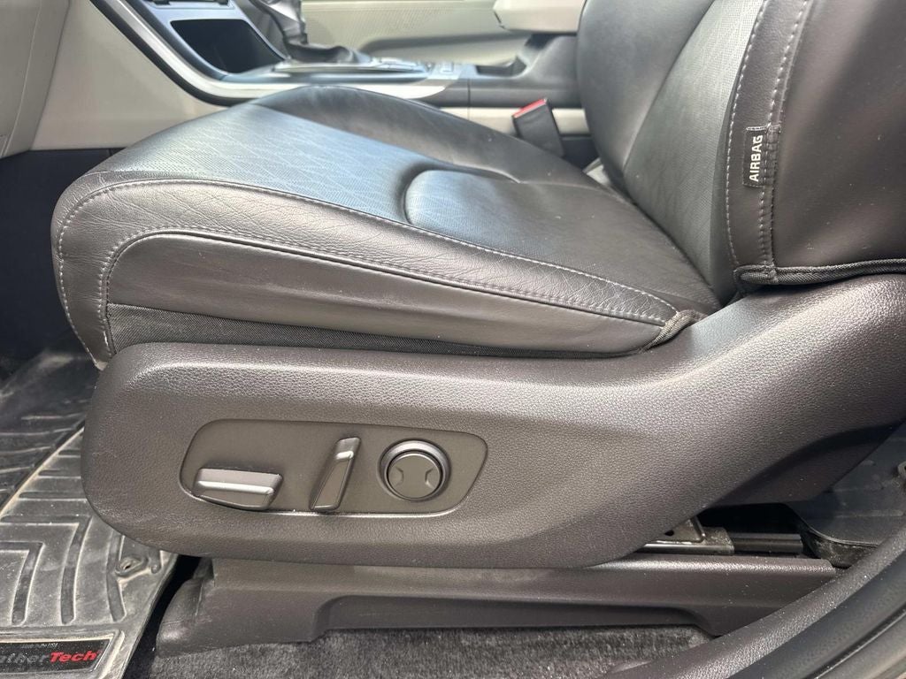 2023 Kia Carnival LX Seat Package