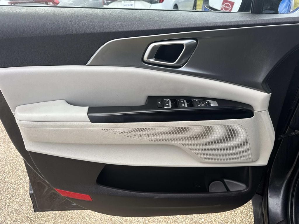 2023 Kia Carnival LX Seat Package