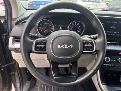 2023 Kia Carnival LX Seat Package