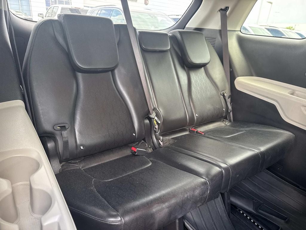 2023 Kia Carnival LX Seat Package