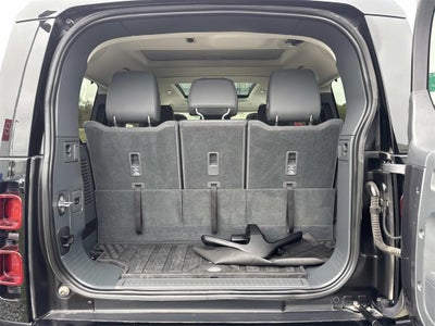 2023 Land Rover Defender 130 X-Dynamic SE