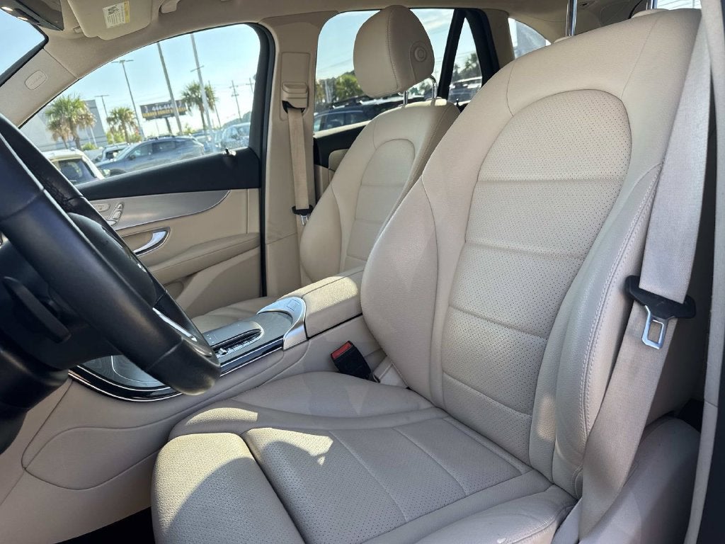 2022 Mercedes-Benz GLC GLC 300
