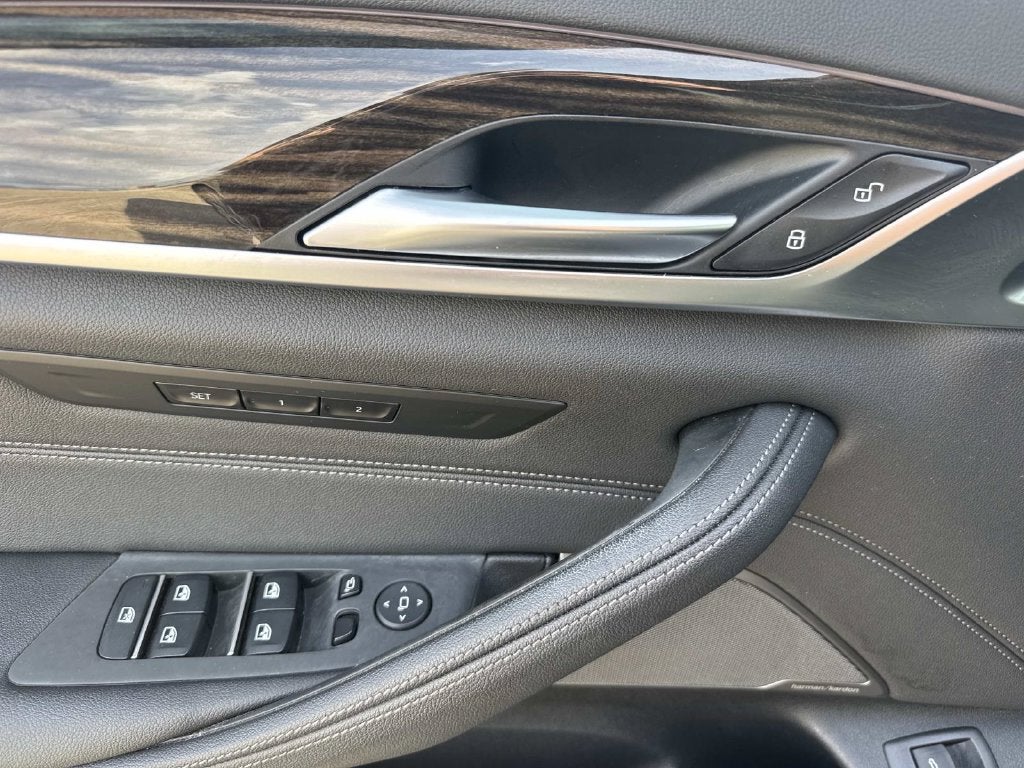 2022 BMW 5 Series 530i