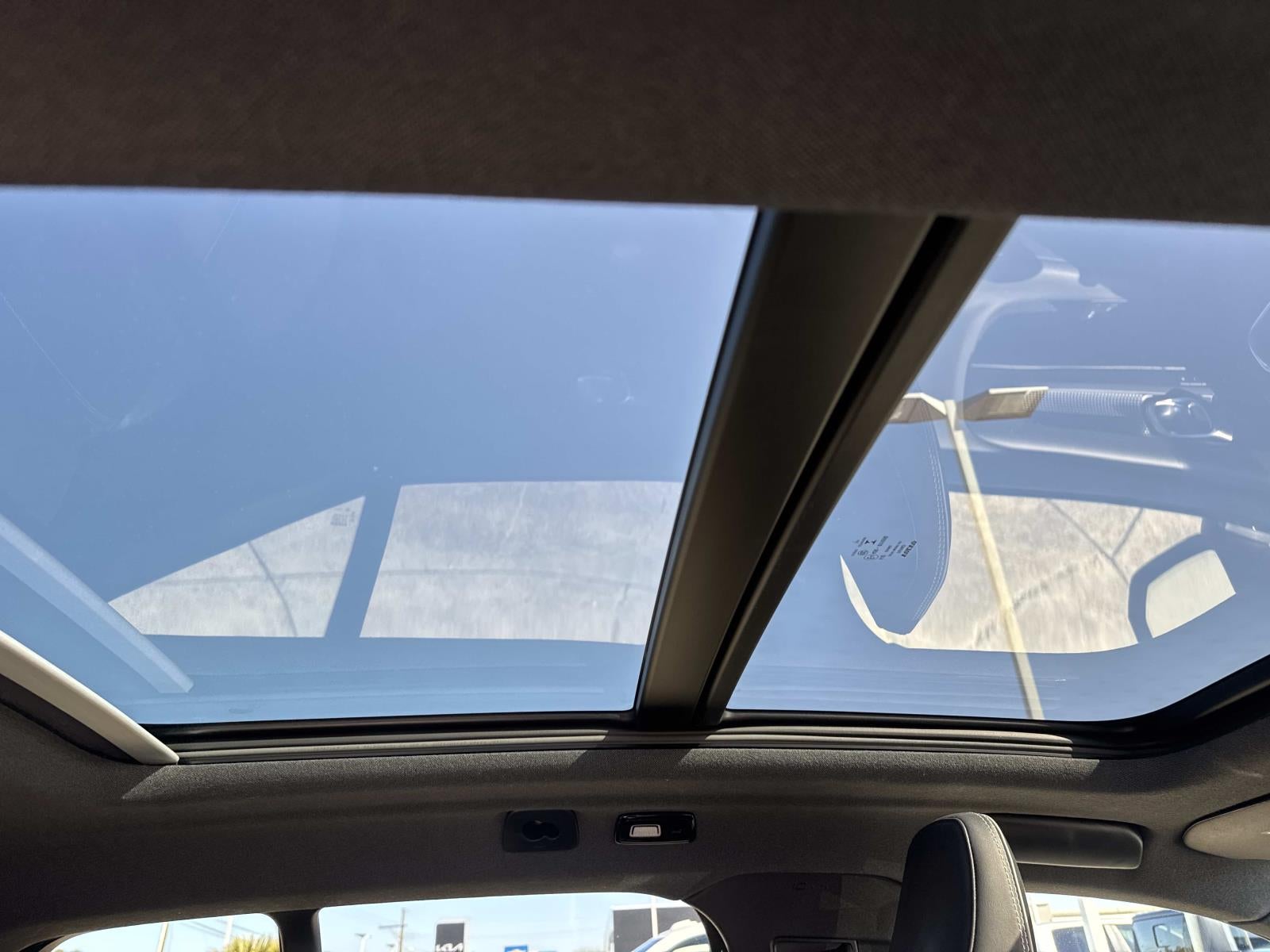 2021 Volvo XC40 Recharge Pure Electric P8