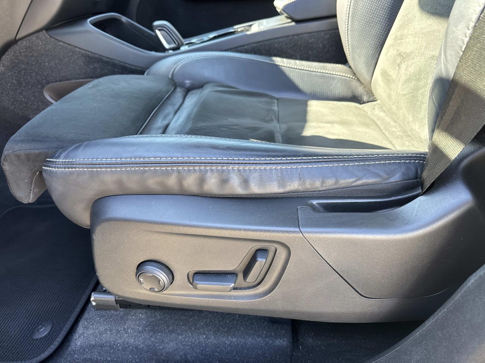 2021 Volvo XC40 Recharge Pure Electric P8