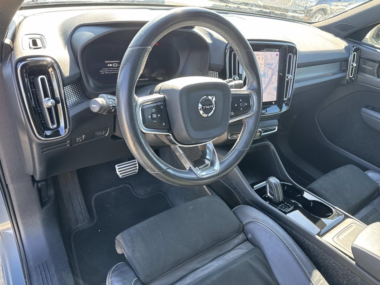 2021 Volvo XC40 Recharge Pure Electric P8