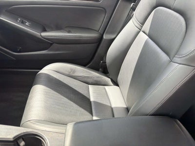 2024 Honda Civic Hatchback EX-L