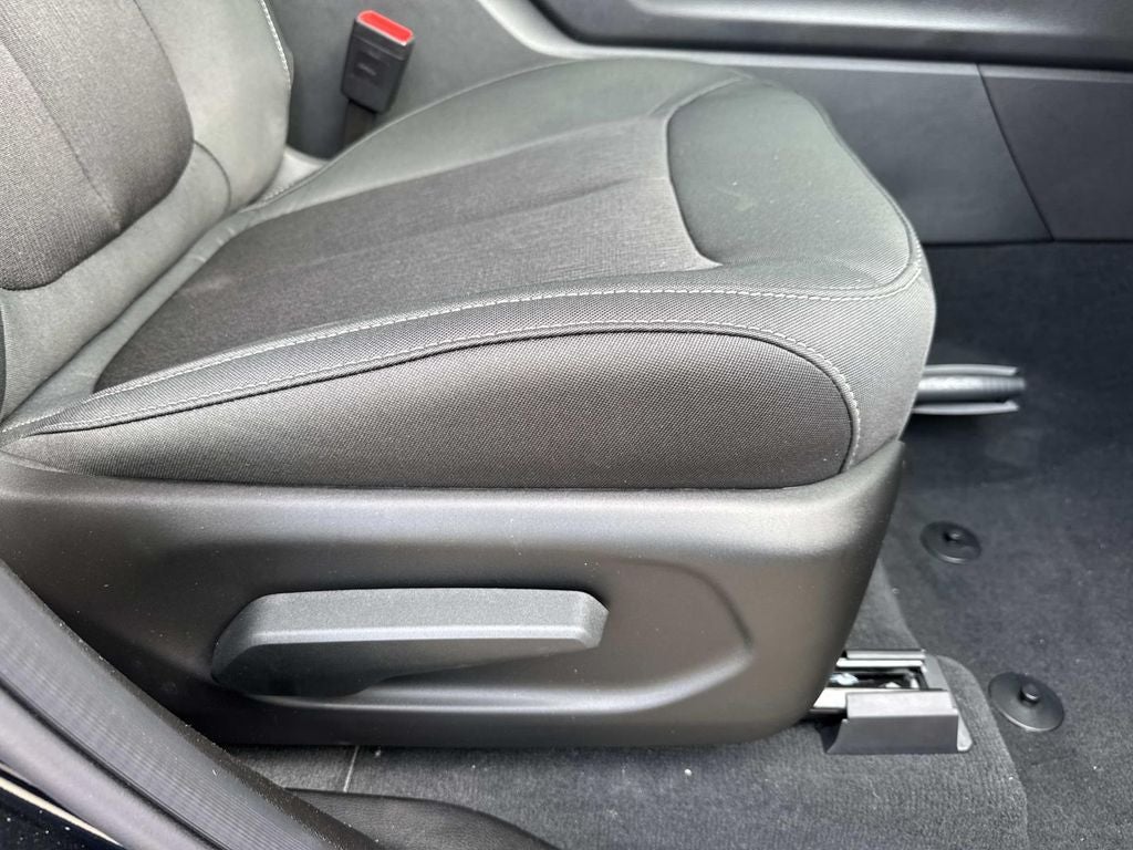 2025 Jeep Grand Cherokee GRAND CHEROKEE LAREDO X 4X2