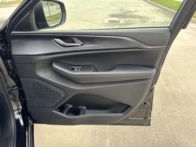 2025 Jeep Grand Cherokee GRAND CHEROKEE LAREDO X 4X2