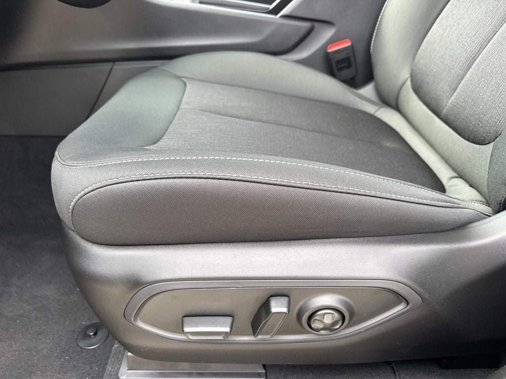 2025 Jeep Grand Cherokee GRAND CHEROKEE LAREDO X 4X2