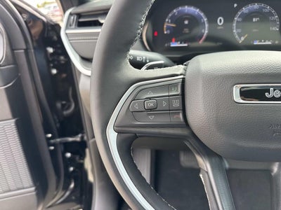 2025 Jeep Grand Cherokee GRAND CHEROKEE LAREDO X 4X2