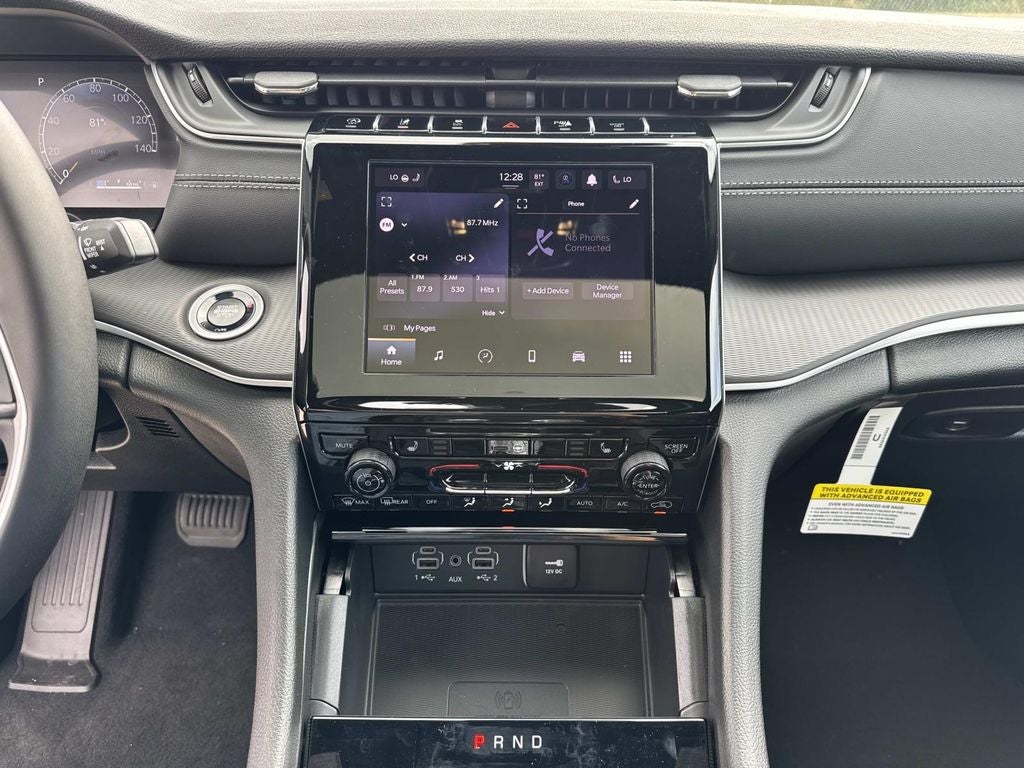 2025 Jeep Grand Cherokee GRAND CHEROKEE LAREDO X 4X2