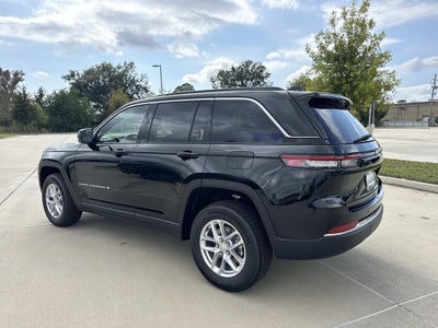 2025 Jeep Grand Cherokee GRAND CHEROKEE LAREDO X 4X2