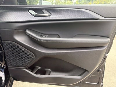 2027 Jeep Grand Cherokee Laredo