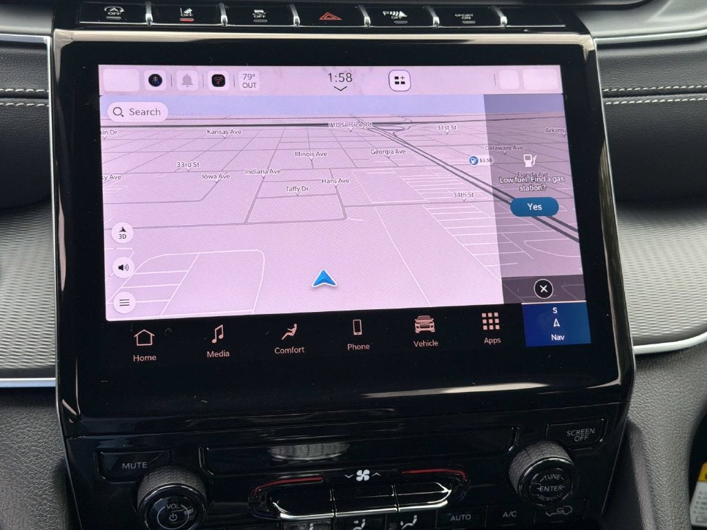 2027 Jeep Grand Cherokee Laredo