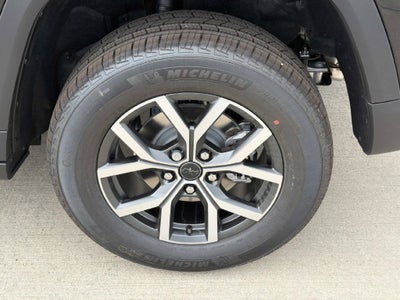 2027 Jeep Grand Cherokee Laredo