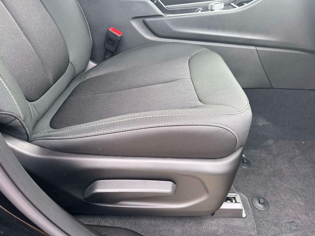 2025 Jeep Grand Cherokee GRAND CHEROKEE LAREDO 4X2