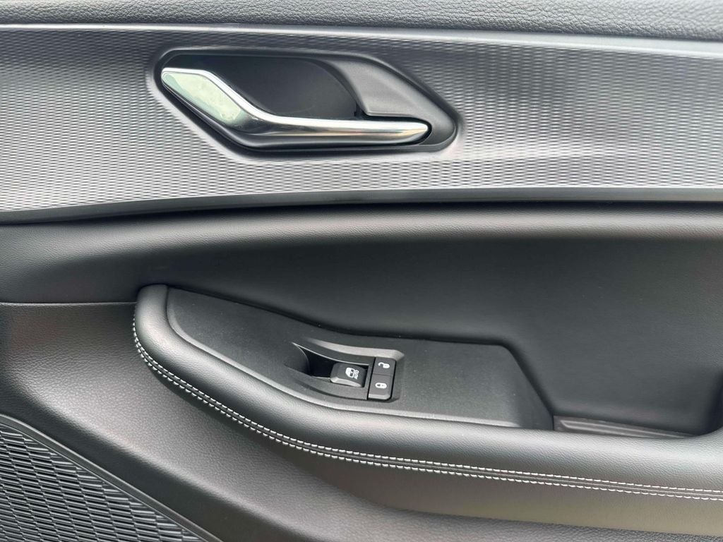 2025 Jeep Grand Cherokee GRAND CHEROKEE LAREDO 4X2