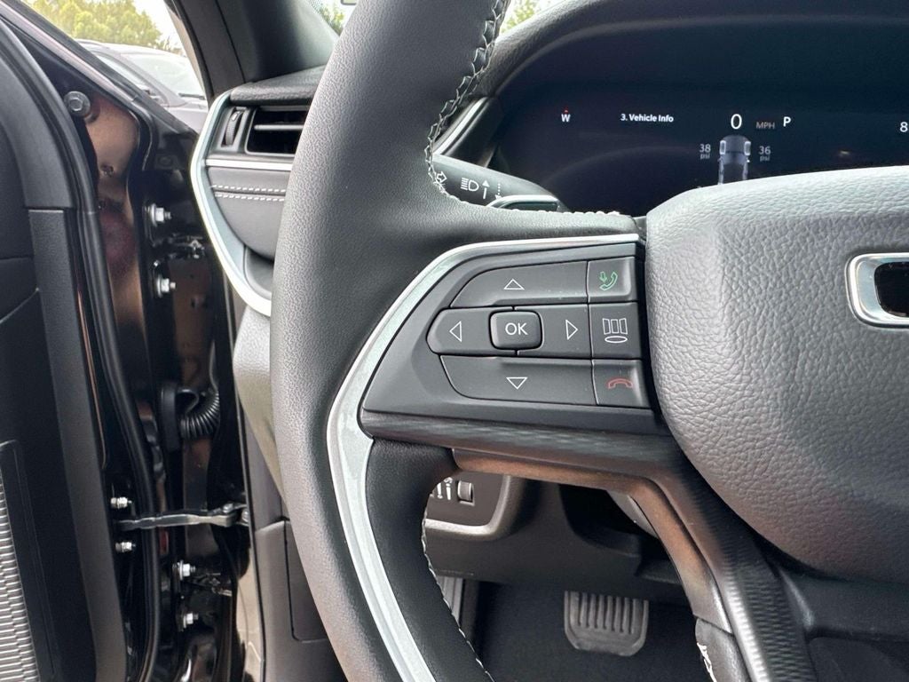 2025 Jeep Grand Cherokee GRAND CHEROKEE LAREDO 4X2