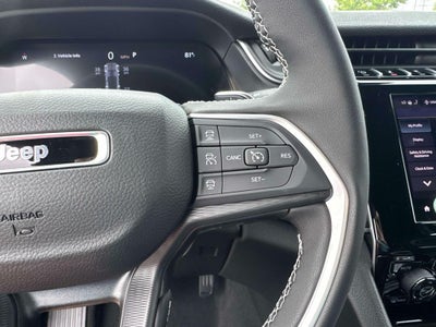 2025 Jeep Grand Cherokee GRAND CHEROKEE LAREDO 4X2