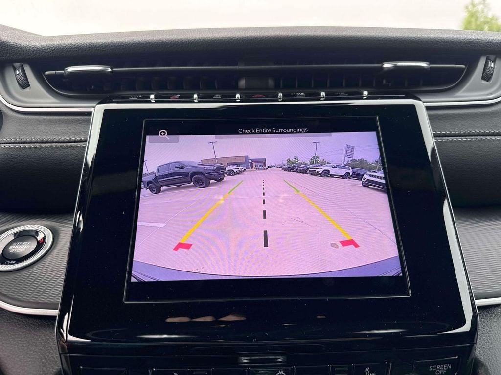 2025 Jeep Grand Cherokee GRAND CHEROKEE LAREDO 4X2