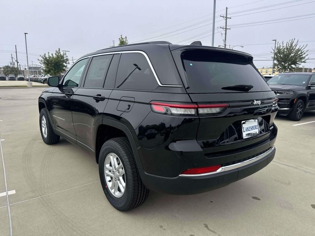 2025 Jeep Grand Cherokee GRAND CHEROKEE LAREDO 4X2