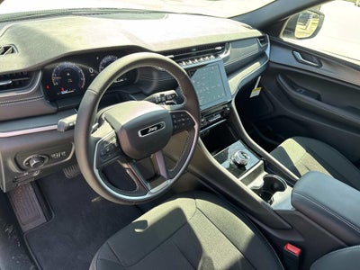 2026 Jeep Grand Cherokee GRAND CHEROKEE LAREDO 4X2