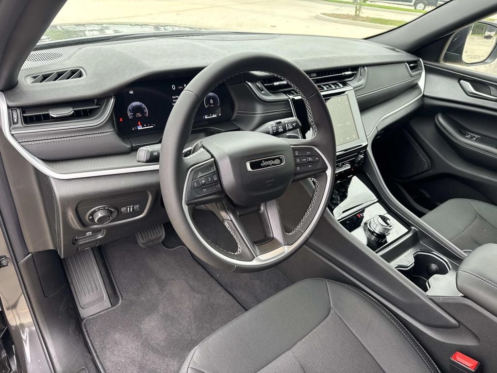 2026 Jeep Grand Cherokee GRAND CHEROKEE LAREDO 4X2