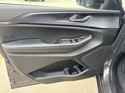 2026 Jeep Grand Cherokee GRAND CHEROKEE LAREDO 4X2